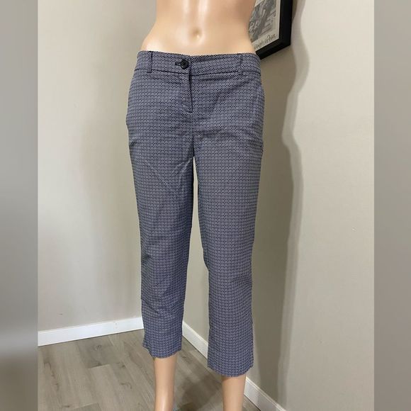 DALIA Leg Style Pants - Picture 1 of 5